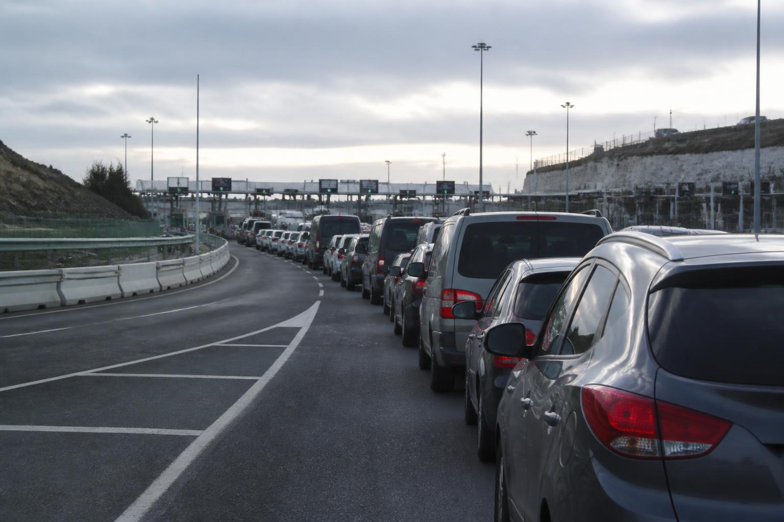 découvrez le guide complet 2026 du tunnel sous la manche pour économiser sur vos billets et voyager malin entre la france et le royaume-uni.