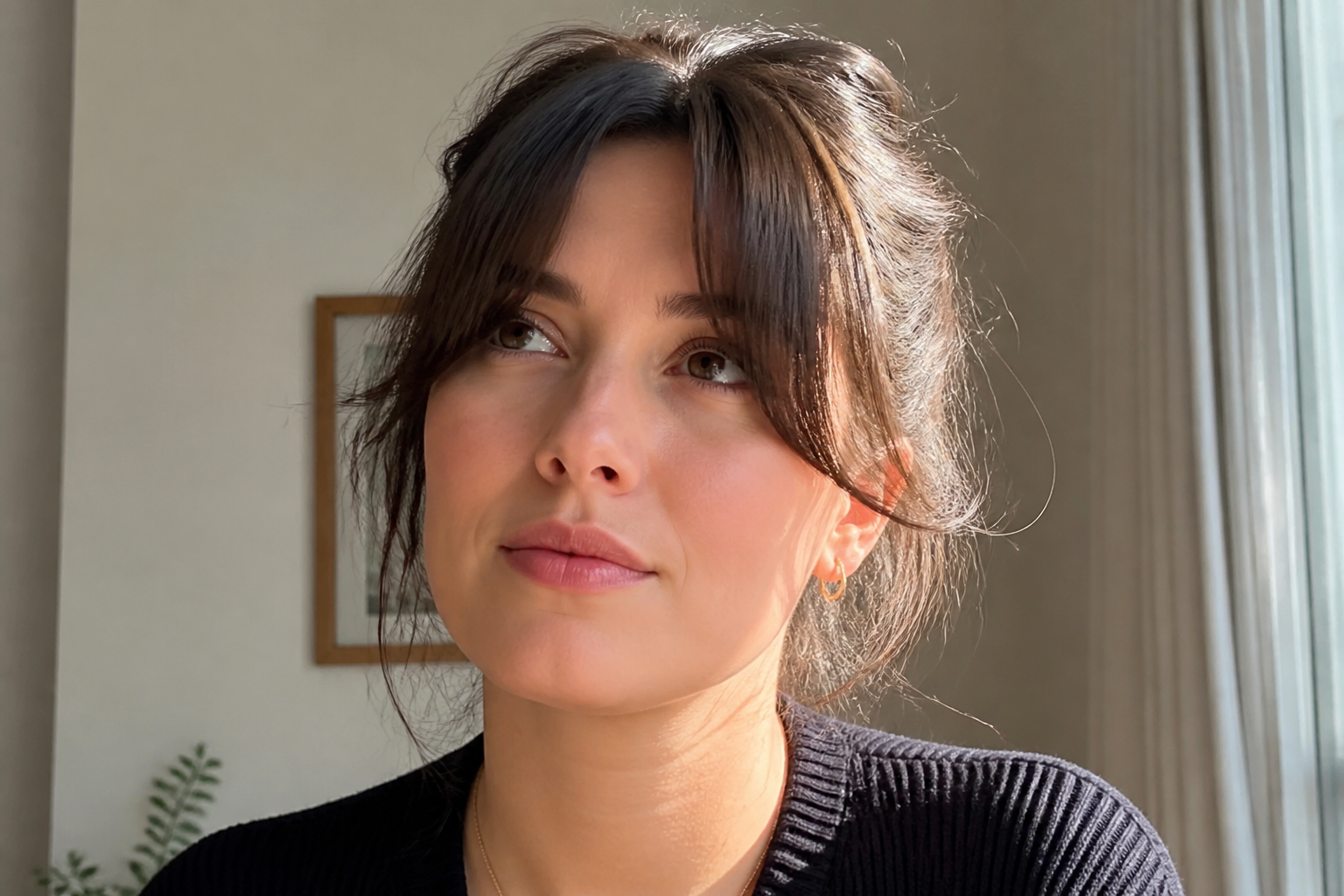 Frange rideau sur visage rond : bonne idée ou faux pas ?